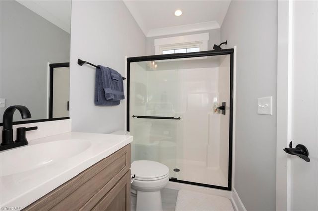 107 Meeting House Lane, Advance, NC 27006