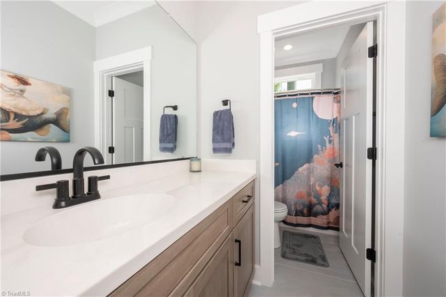 107 Meeting House Lane, Advance, NC 27006