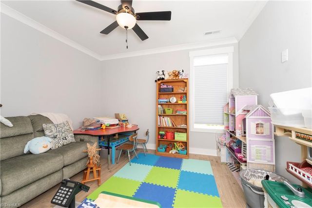 107 Meeting House Lane, Advance, NC 27006