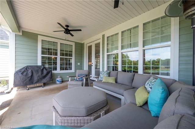 107 Meeting House Lane, Advance, NC 27006