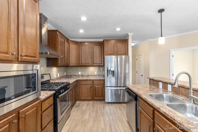 5728 Kingsley Drive, Rockford, MI 49341