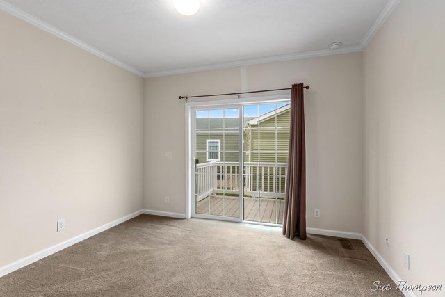 5728 Kingsley Drive, Rockford, MI 49341