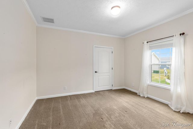 5728 Kingsley Drive, Rockford, MI 49341
