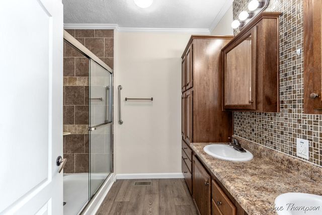 5728 Kingsley Drive, Rockford, MI 49341