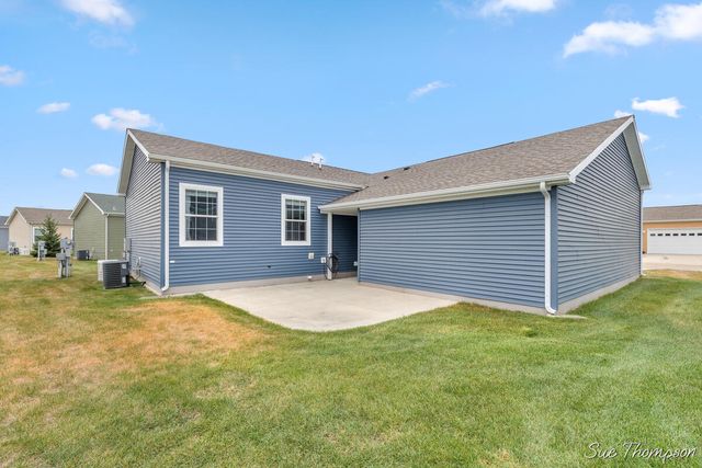 5728 Kingsley Drive, Rockford, MI 49341