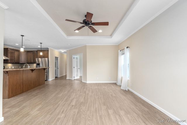 5728 Kingsley Drive, Rockford, MI 49341