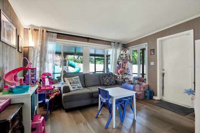 104 GLEN RIDGE AVENUE, Temple Terrace, FL 33617