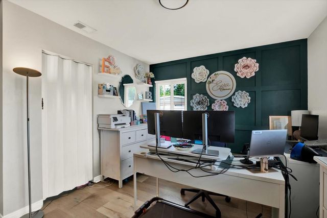 104 GLEN RIDGE AVENUE, Temple Terrace, FL 33617