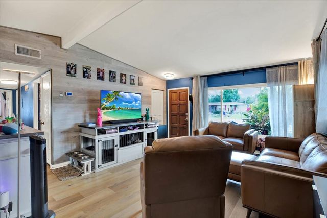 104 GLEN RIDGE AVENUE, Temple Terrace, FL 33617