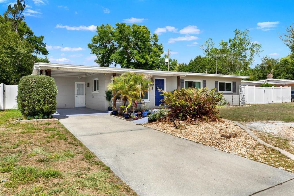 104 GLEN RIDGE AVENUE, Temple Terrace, FL 33617