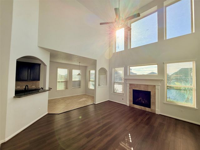 3951 Amalfi Shores Court, Missouri City, TX 77459