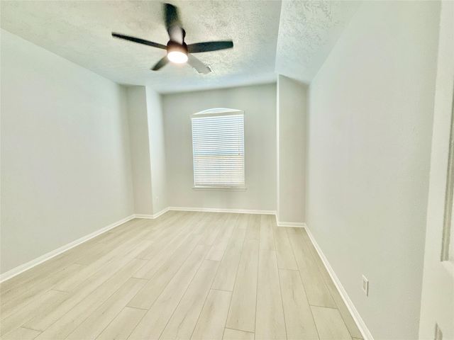 3951 Amalfi Shores Court, Missouri City, TX 77459