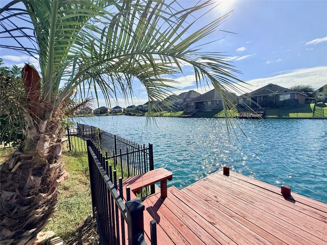 3951 Amalfi Shores Court, Missouri City, TX 77459