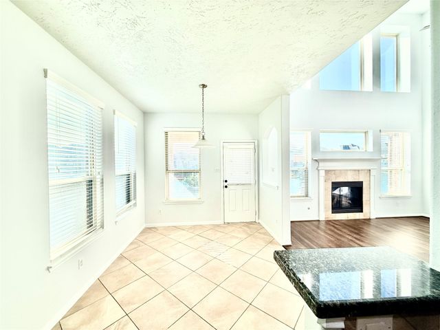 3951 Amalfi Shores Court, Missouri City, TX 77459