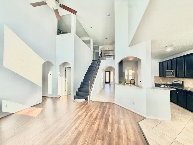 3951 Amalfi Shores Court, Missouri City, TX 77459