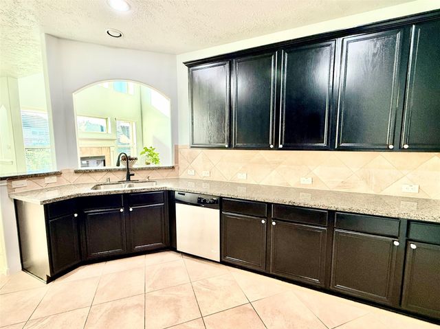 3951 Amalfi Shores Court, Missouri City, TX 77459