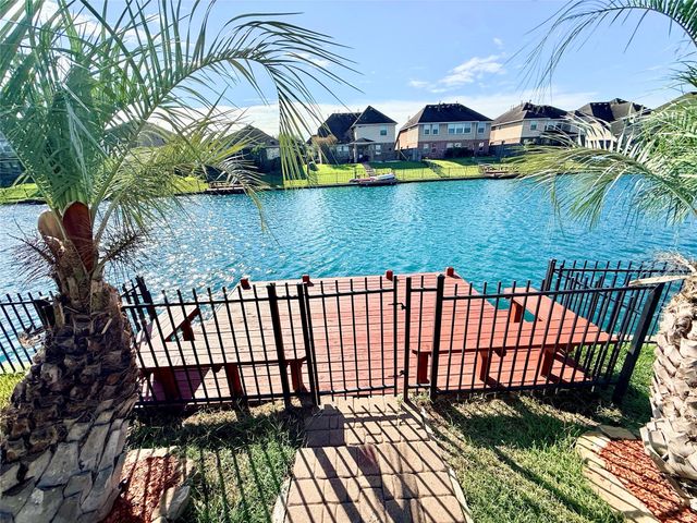 3951 Amalfi Shores Court, Missouri City, TX 77459