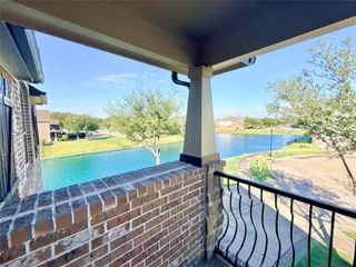 3951 Amalfi Shores Court, Missouri City, TX 77459
