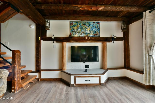 2414 New York 29, Middle Grove, NY 12850