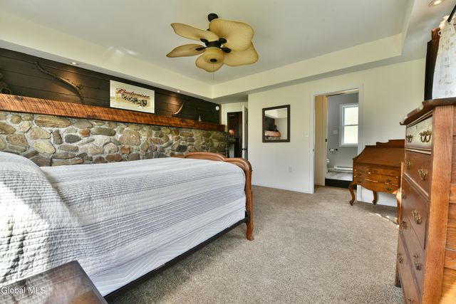 2414 New York 29, Middle Grove, NY 12850