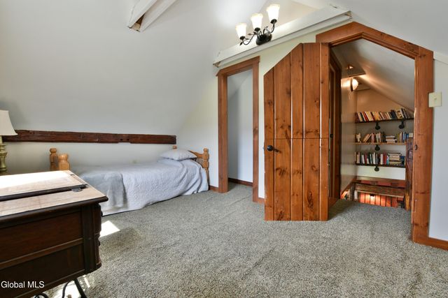 2414 New York 29, Middle Grove, NY 12850