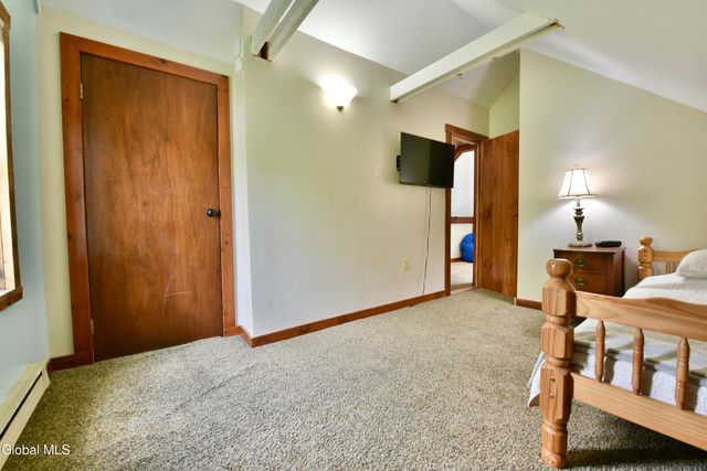 2414 New York 29, Middle Grove, NY 12850