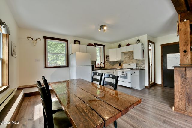 2414 New York 29, Middle Grove, NY 12850