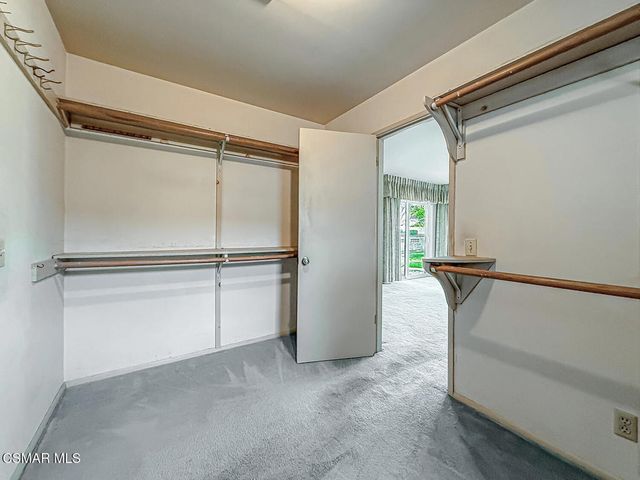 7654 Wish Avenue, Lake Balboa, CA 91406