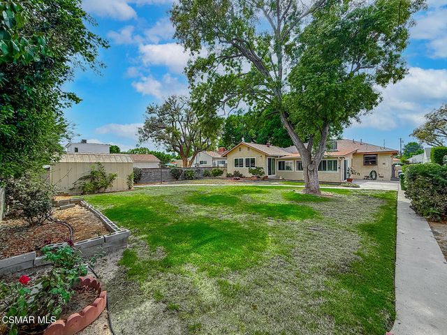 7654 Wish Avenue, Lake Balboa, CA 91406
