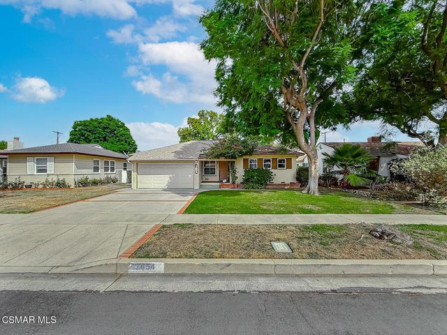 7654 Wish Avenue, Lake Balboa, CA 91406