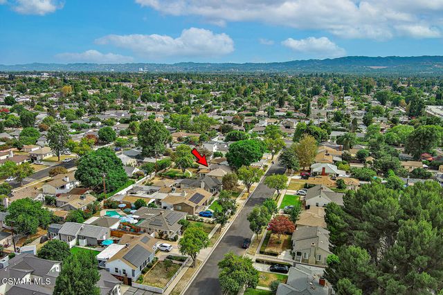 7654 Wish Avenue, Lake Balboa, CA 91406