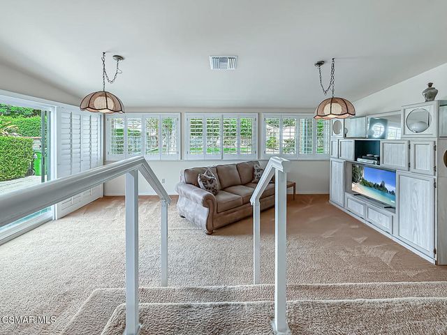 7654 Wish Avenue, Lake Balboa, CA 91406