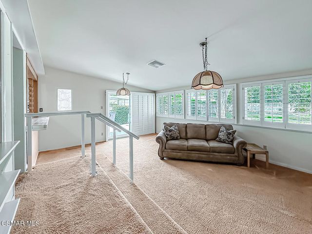 7654 Wish Avenue, Lake Balboa, CA 91406