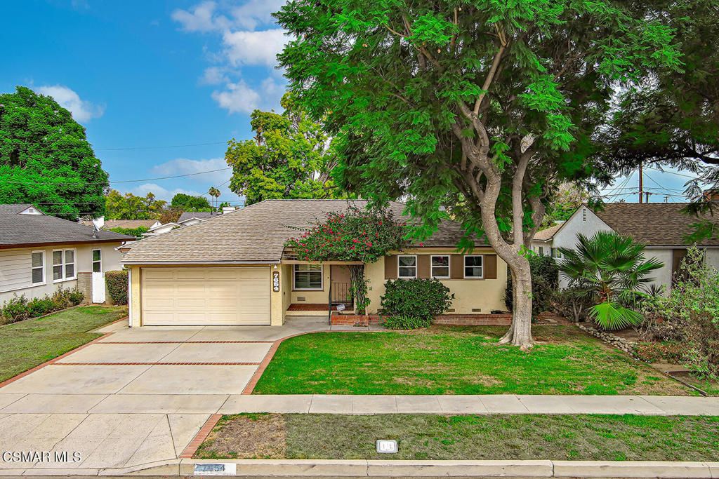 7654 Wish Avenue, Lake Balboa, CA 91406