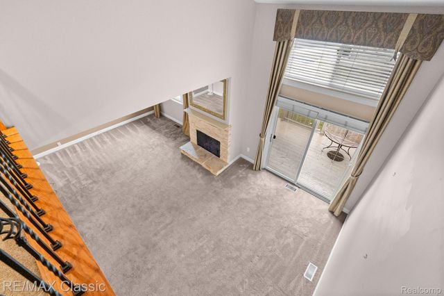 23127 Farmington Road, Farmington, MI 48336