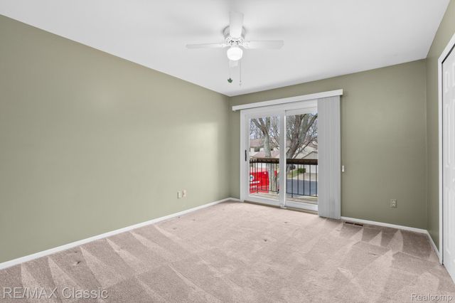 23127 Farmington Road, Farmington, MI 48336