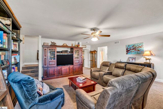 122 Jones Creek Circle, Anderson, SC 29621