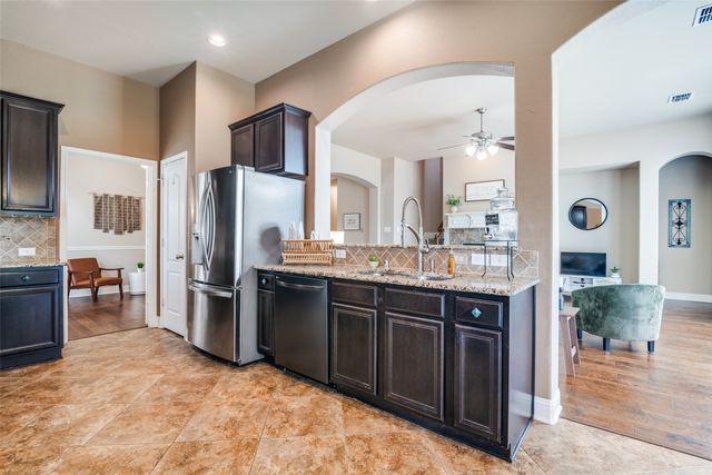 619 Louder Way, Fate, TX 75087