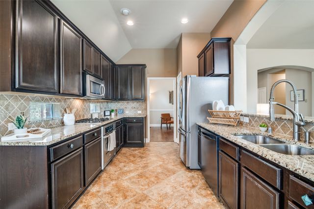 619 Louder Way, Fate, TX 75087