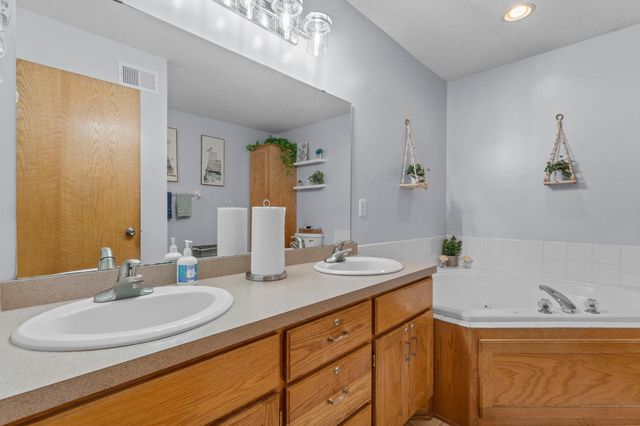 803 102nd Avenue NE, Blaine, MN 55434