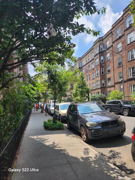 35-21 79st 1L, Jackson Heights, NY 11372 — photo 2