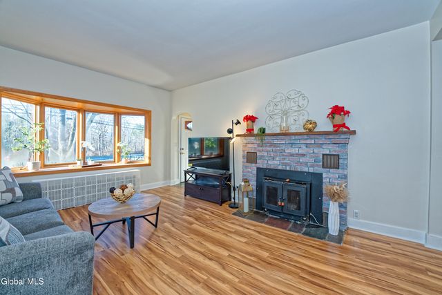 523 State Route 146, Guilderland, NY 12009