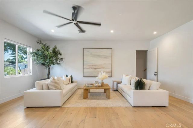 333 Mesa Drive, Costa Mesa, CA 92627