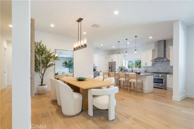 333 Mesa Drive, Costa Mesa, CA 92627