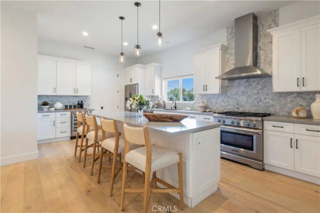 333 Mesa Drive, Costa Mesa, CA 92627