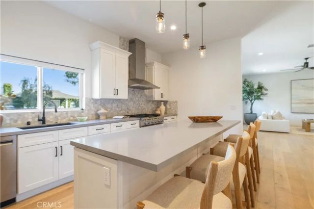 333 Mesa Drive, Costa Mesa, CA 92627