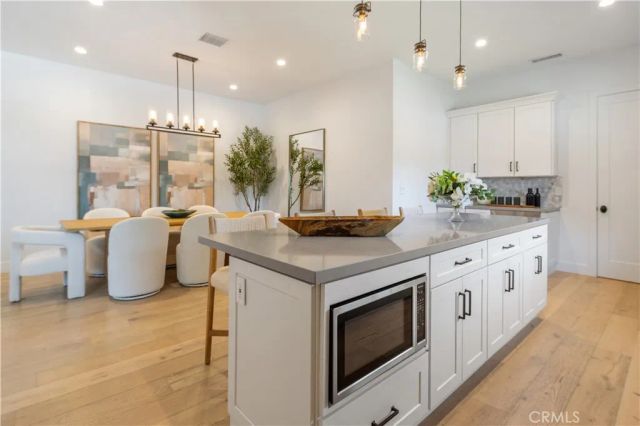 333 Mesa Drive, Costa Mesa, CA 92627