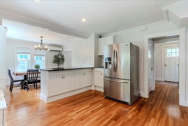 37 Sanborn Ave SF, Boston, MA 02132