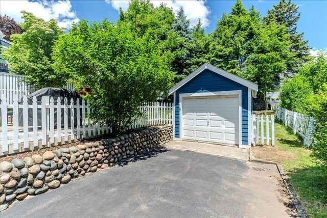 37 Sanborn Ave SF, Boston, MA 02132