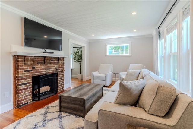37 Sanborn Ave SF, Boston, MA 02132
